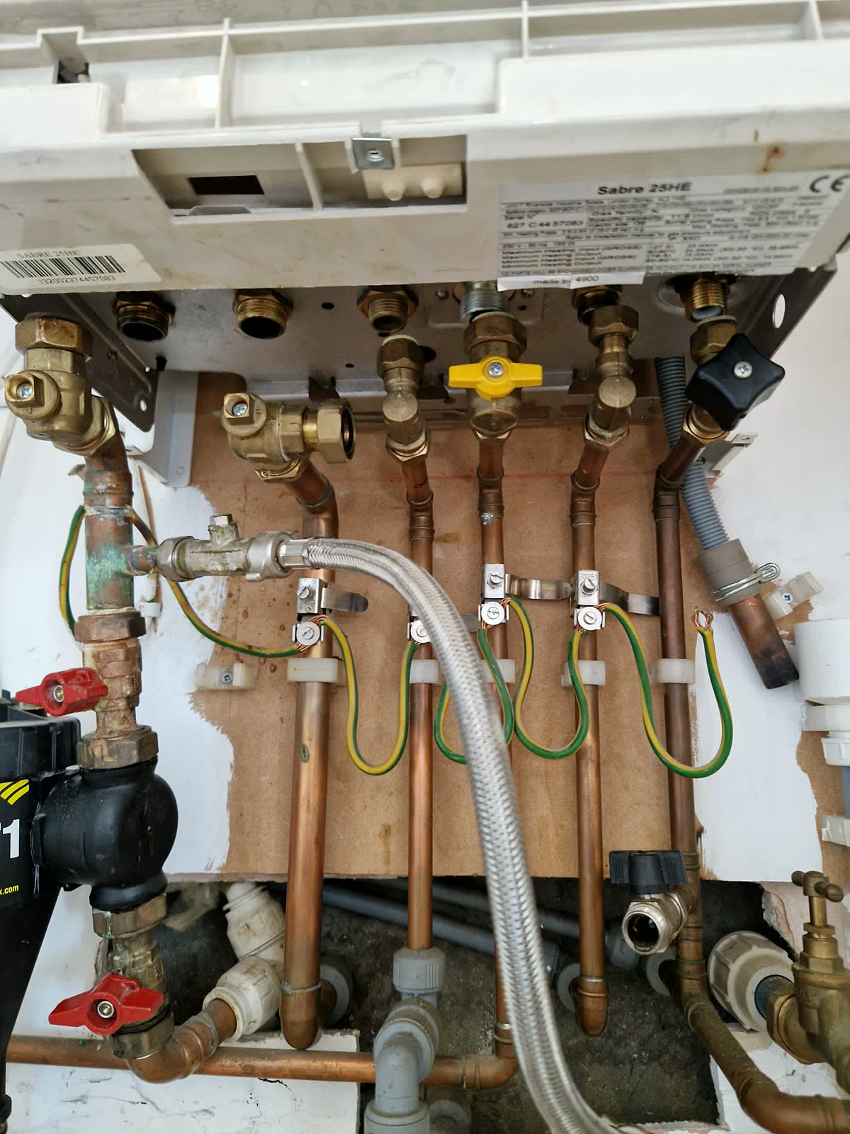 Gas water heaters work